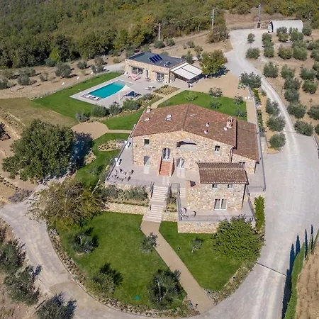 La Calcinaia 16, Emma Villa *